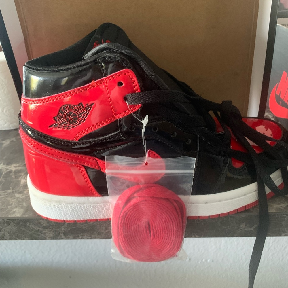 Jordan 1 retro patent